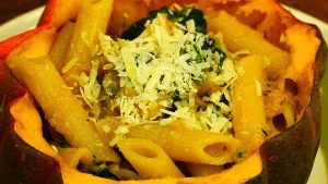 Pasta with squash and spinach