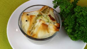 Phillo pastry bites with eggs and zucchini