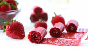 Strawberry leather or roll-ups