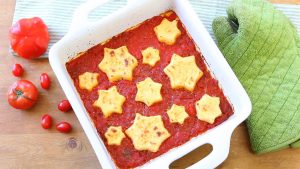Semolina stars gnocchi with fresh tomato sauce