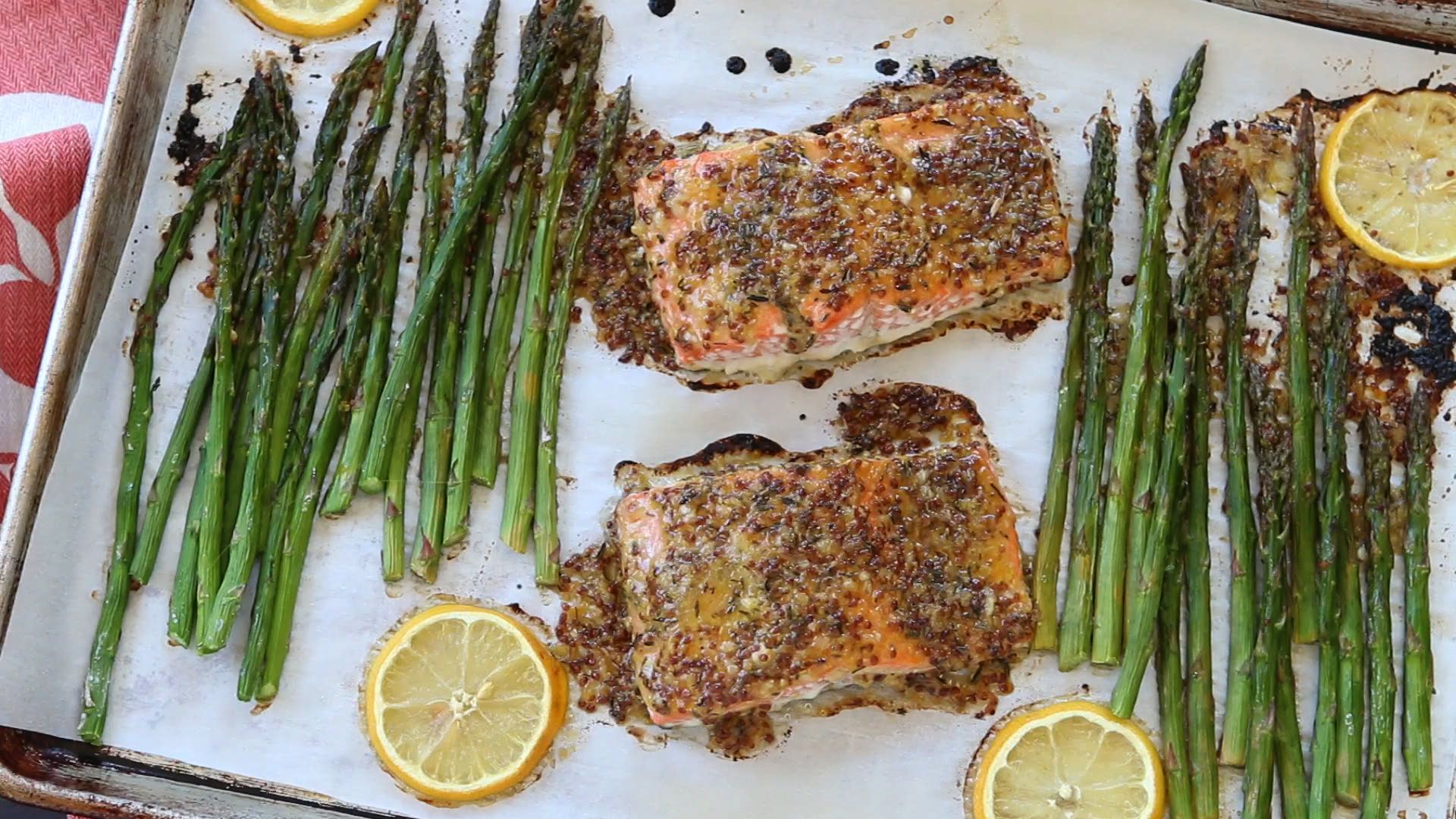 Salmone al forno con asparagi | Buona Pappa