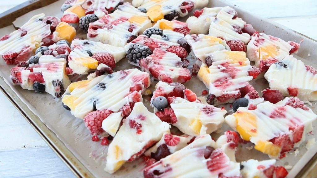 Frozen Yogurt Berry Bark Recipe | Buona Pappa