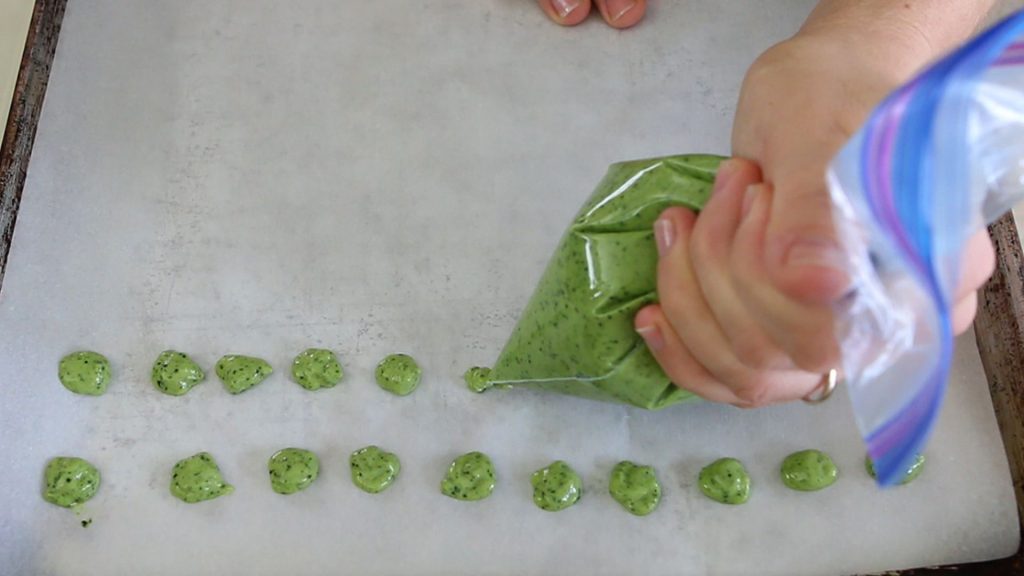 Homemade baby puffs kale & apple Buona Pappa